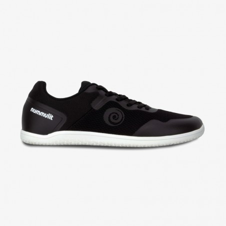 Nummulit Empúries: Minimalist sports shoes. Black color with white outsole. Barefoot performance and style Nummulit Empúries: Minimalist sports shoes. Black color with white outsole. Barefoot performance and style
